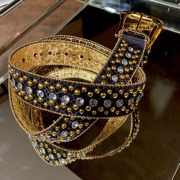 Crystal and Metal Beads Studded Gold Hardware Faux Black Snakeskin belt. - Picture 5 of 8